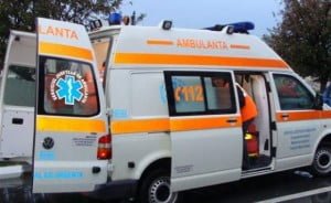 copil-de-sase-ani-accidentat-la-farcasele-dupa-ce-a-scapat-atentiei-parintilor